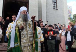 Patrijarh Porfirije poručio đacima da se ugledaju na Svetog Savu 21 Patrijarh Porfirije poručio đacima da se ugledaju na Svetog Savu 16