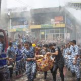 Stravična nesreća u Bangladešu: Srušio se vojni avion na školski kampus, desetine poginulih, stotine povređene, mahom učenici (VIDEO) 5