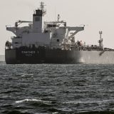 Nesreća u Sueckom kanalu: Prevrnuo se brod za eksploataciju nafte, četvoro poginulih 4