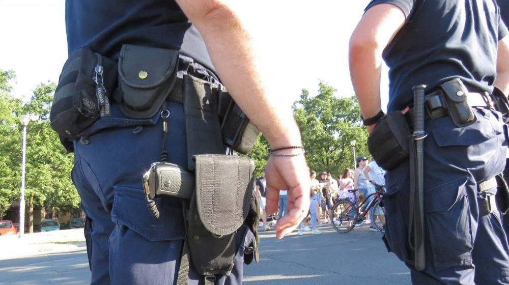 NUNS: Policija da prestane da napada i privodi novinare 1