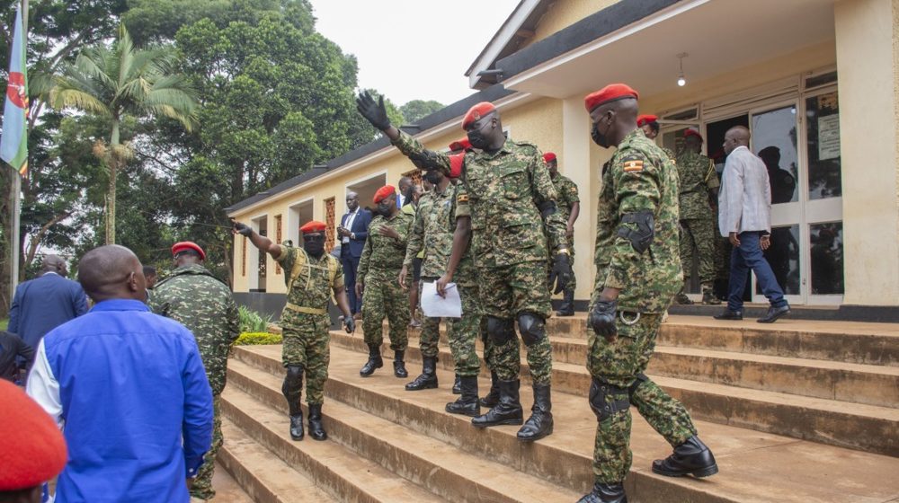 Uganda: Sin predsednika pretio da će odseći glavu lideru opozicije 1