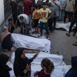 Najmanje 74 ubijenih Palestinaca u izraelskom napadu na kafić prepun žena i dece u Gazi 6