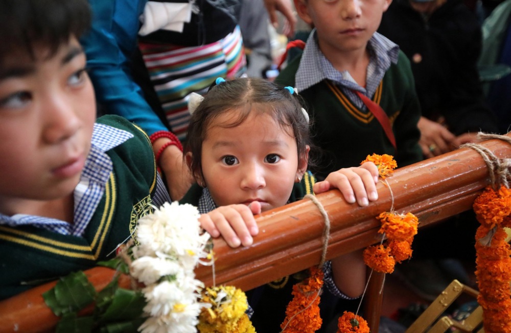 Dalaj Lama proslavlja 90. rođendan, među gostima i Ričard Gir (FOTO) 5 Dalaj Lama proslavlja 90. rođendan, među gostima i Ričard Gir (FOTO) 5
