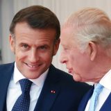 "Kraljevski doček za petla bez glave": Pol Tejlor analizira za Gardijan posetu Makrona Britaniji 6