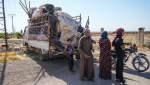 Vlada Sirije započela je danas evakuaciju beduinskih porodica zarobljenih u Sveidi, nakon nedelju dana sukoba vladine vojske i lokalne verske zajednice u tom regionu na jugu zemlje.