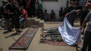 Ministri spoljnih posloba Velike Britanije i još 24 države, uključujući Francusku, Kanadu i Japan, danas su u zajedničkom saopštenju tražili da se "smesta završi" rat u palestrinskom Pojasu Gaze koji je pod opasadom Izraela i ukazali da je "patnja civila u Gazi dostigla nove vrhunce".