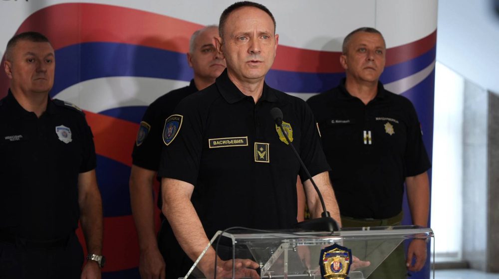 "Dragane Vasiljeviću, ovo je poslednji momenat...": Pukovnica policije u penziji uputila otvoreno pismo direktoru policije 1