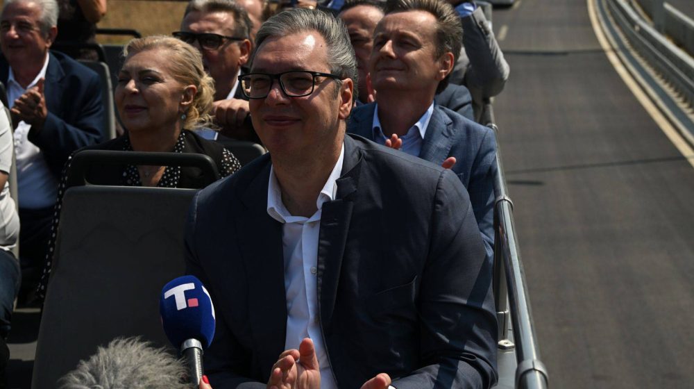 Pa posle recite da je Bog digao ruke od Srba 1