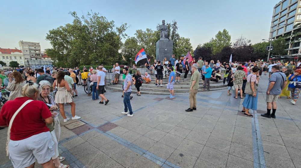 Večeras kod Vukovog spomenika nastavak akcije "Pravda spava, vi nećete" 1