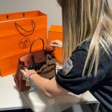 Sa Hermes torbicom od 22.000 evra i Roleksom preko granice: Uprava carina poziva da se prijavi luksuzna roba 10