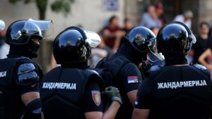 Predstavnici stranaka u Bundestagu su u razgovoru za DW osudili nasilje nad studentskim protestima u Beogradu. Ali su istovremeno ukazali i na opasnost od nacionalističkih tonova koji su se mogli čuti na protestima.