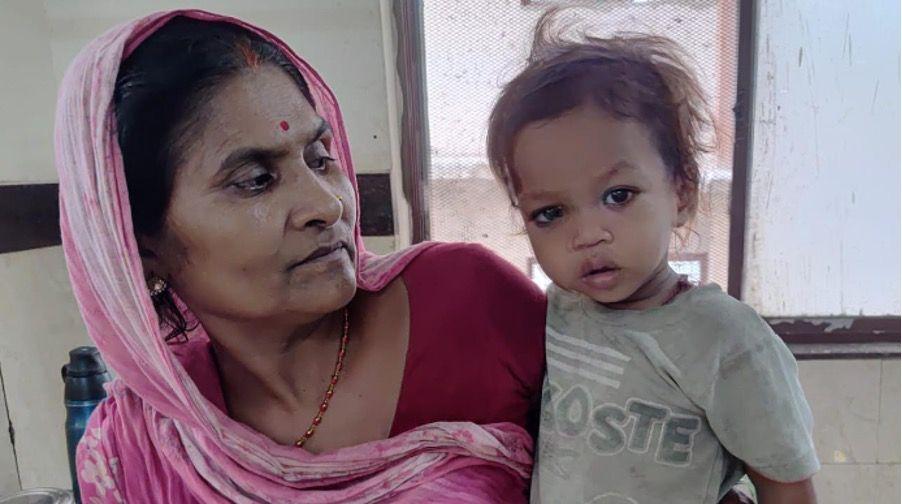 Jednogodišnje 'čudo od dečaka': Ugrizao kobru i usmrtio je 1 dečak u indiji ugrizao zmiju, dečak u indiji ugrzao kobru