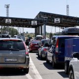 Državljaninu Srbije zaplenjeno 14.000 evra na granici sa S. Makedonijom 7