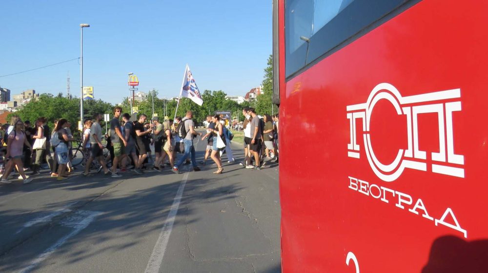 Počela blokada raskrsnice kod Mekdonaldsa na Vidikovcu 1