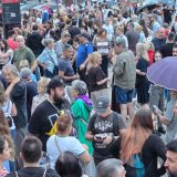 Lokalni zborovi u Beogradu odali počast žrtvama "Oluje" pa se uputili kuće do brata Ane Brnabić i premijera Macuta 5