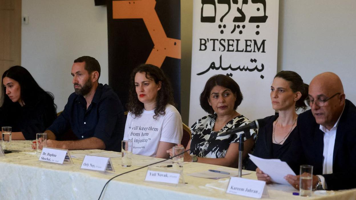 Izraelske organizacije optužuju Tel Aviv za genocid nad Palestincima 2 Članovi izraelskih nevladinih organizacija tokom predstavljanja izveštaja