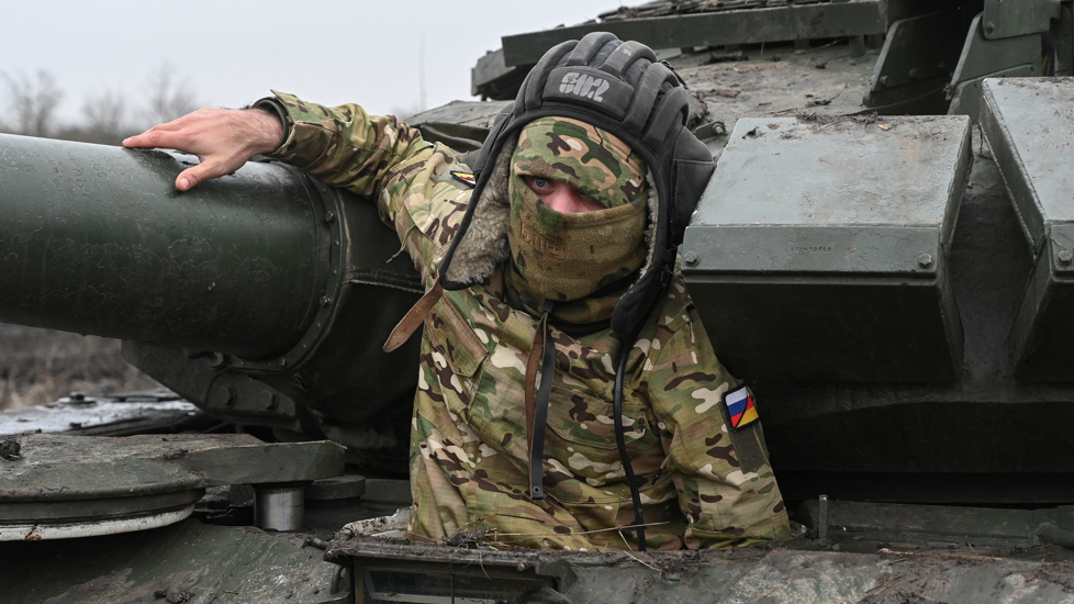 Ruski vojnik u tenku