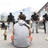 Građani Beograda i Novog Sada obišli sudove zahtevajući puštanje privedenih: Potresan snimak i dalje kruži mrežama 6