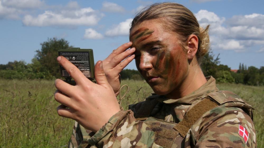 Dankinje trenutno mogu dobrovoljno da služe vojni rok