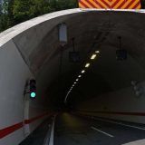 Vozač, medicinska sestra i vatrogasno društvo iz Zemuna: Ko sve dežura kod tunela na auto-putu? 6