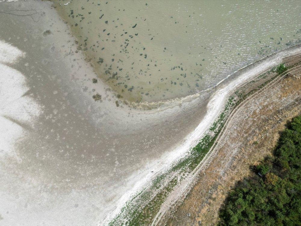 Kad vrućina uzme danak: Presušilo 'Šumadijsko more' 5 jezero gruža, presušilo jezero gruža