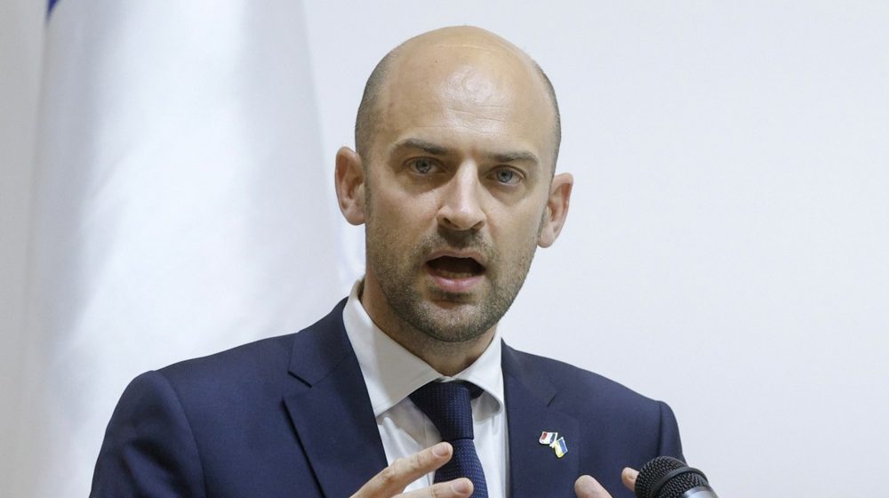 Francuska pokreće "kolektivni apel": Sve države da priznaju Palestinu 1