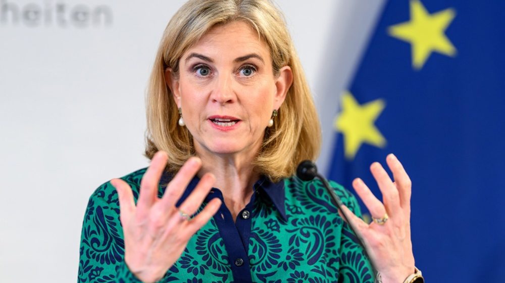 Vlada u Beču spremna da odbaci princip neutralnosti zbog Rusije: Moguća javna rasprava o pristupanju NATO-u 1