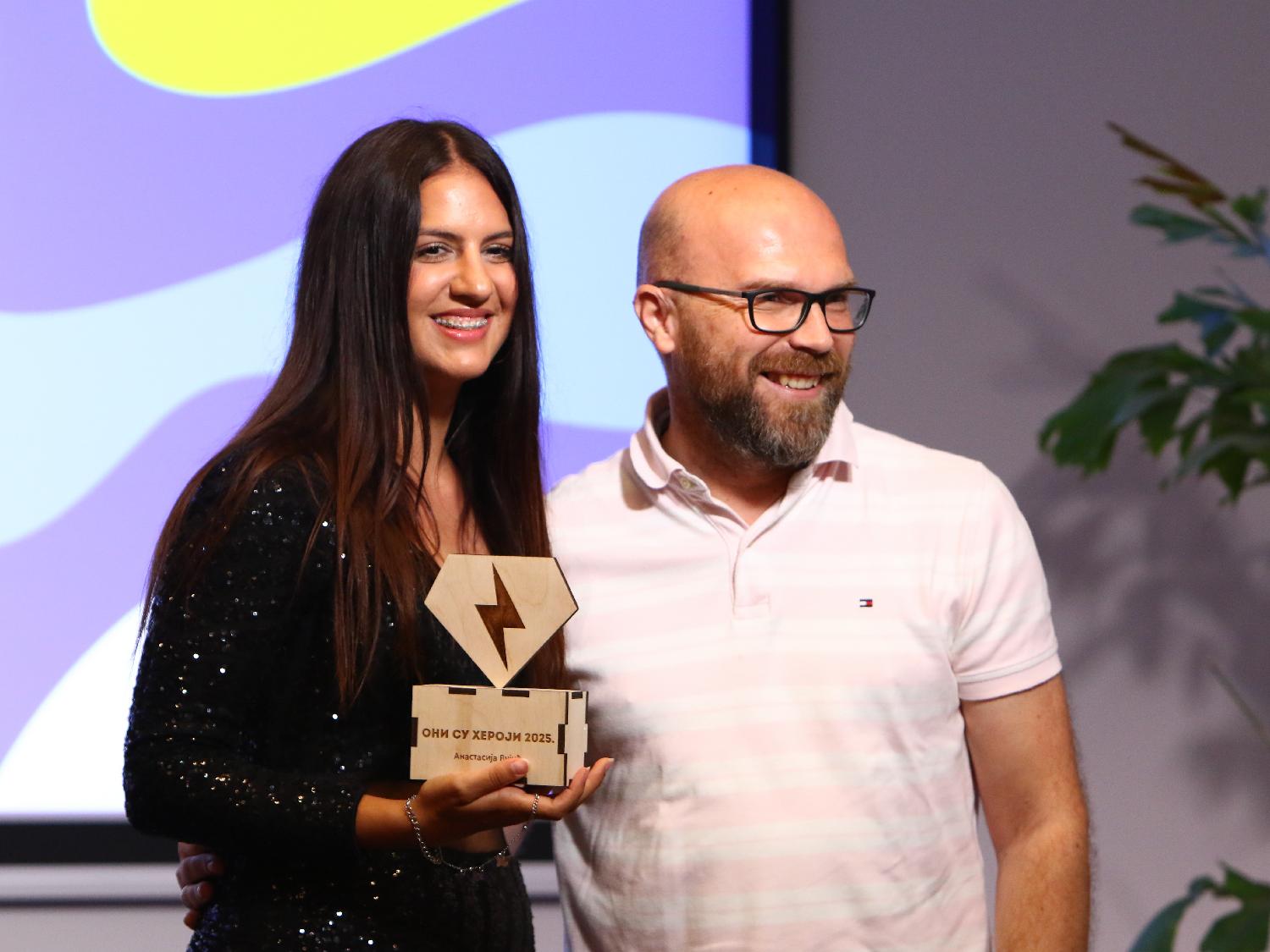 "Oni su heroji": Delegacija EU u Beogradu dodelila 10 priznanja pojedincima koji svojom dobrotom menjaju živote drugih (FOTO) 5