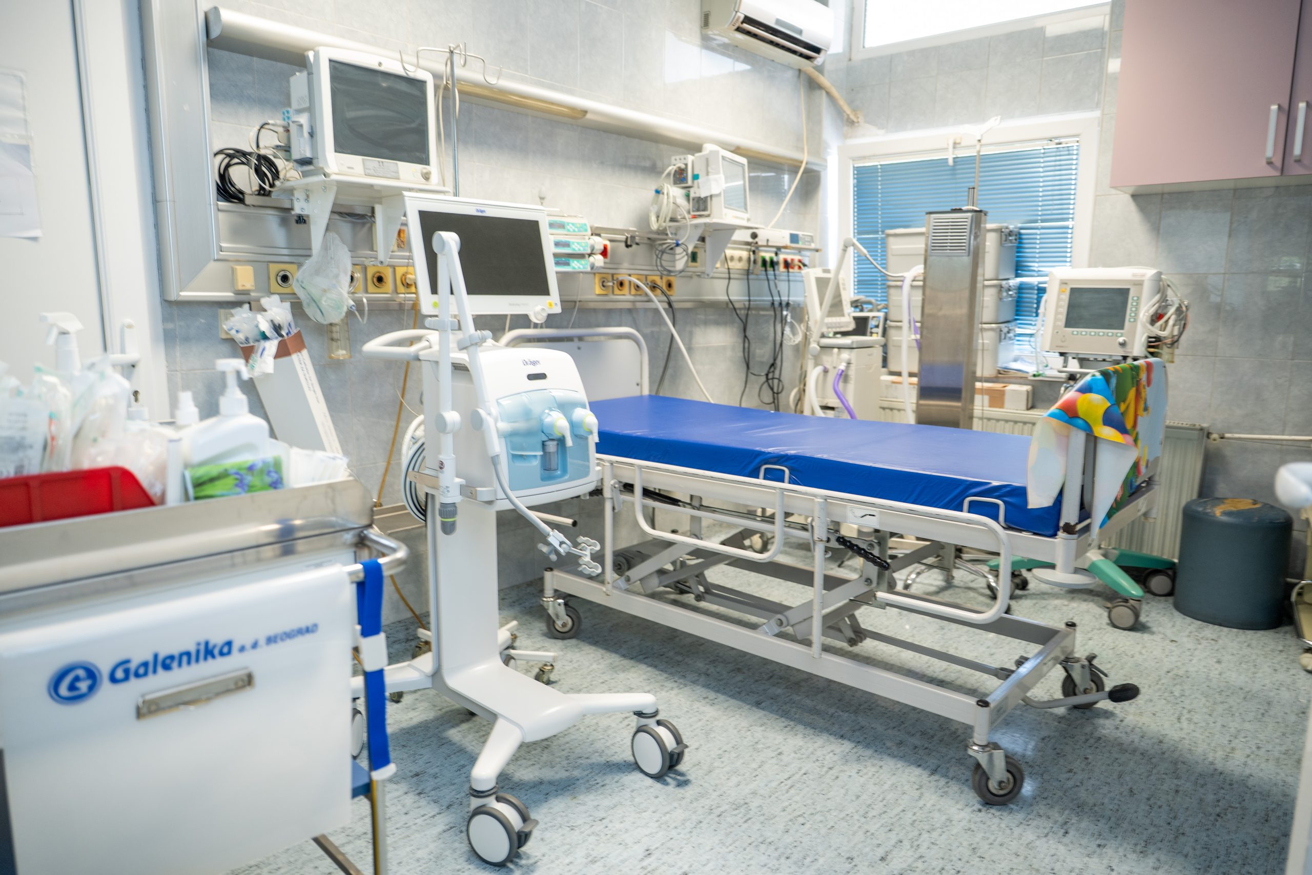 Kad srce diše za najmlađe: Fondacija Mozzart donirala neonatalni respirator Tiršovoj 2