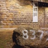 U Beogradu osvanuo spomenik žrtvama genocida u Srebrenici (FOTO) 9