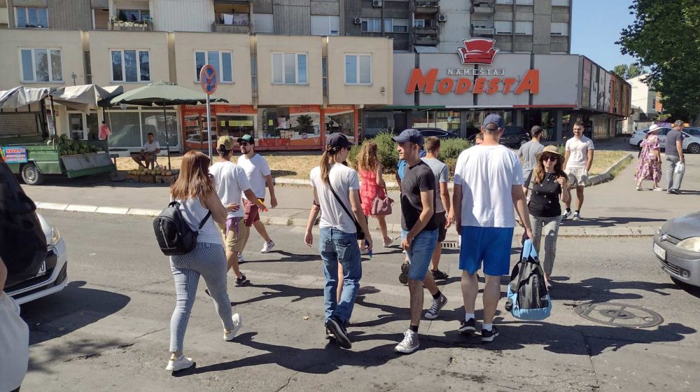 Policija legitimisala građane i pre početka: Blokade saobraćaja u Kragujevcu 1