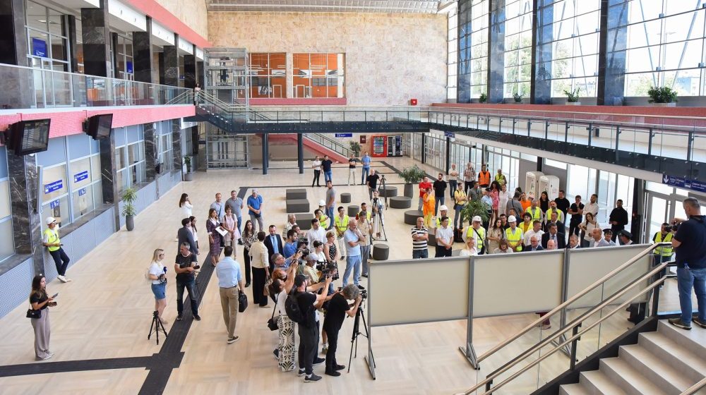 Nova.rs: Kako su Vesić, Momirović, Dimoski i Šurlan povećavali troškove na rekonstrukciji pruge i Železničke stanice u Novom Sadu 1