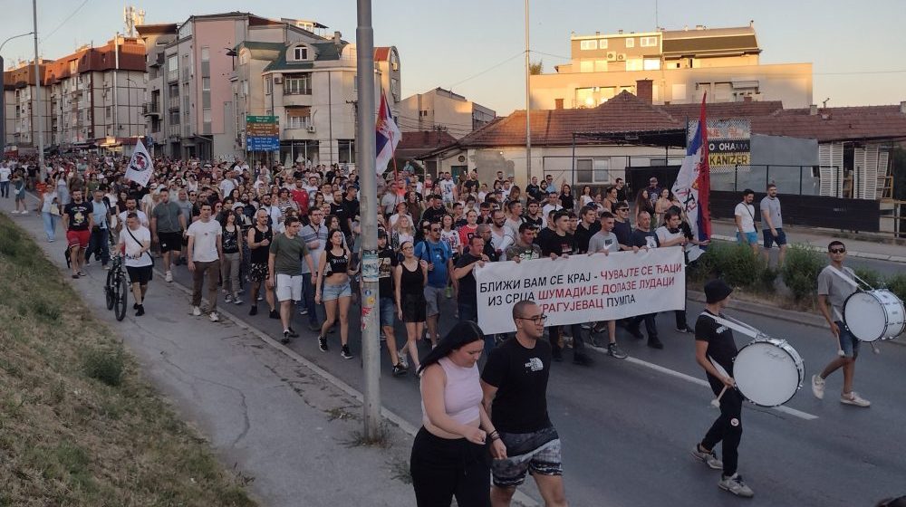 Ako večeras ćutimo sutra ćemo svi biti meta: Peti skup građanske neposlušnosti na Đačkom trgu u Kragujevcu 1