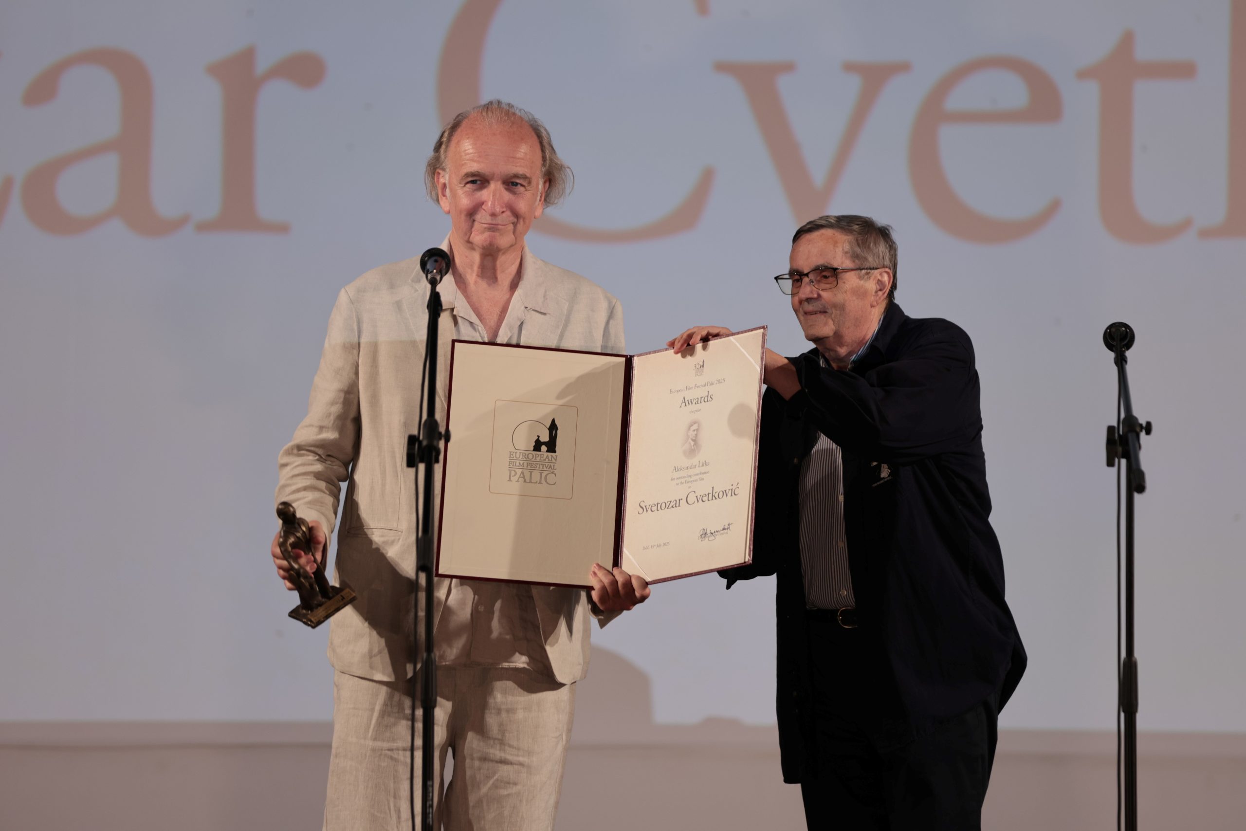 Uručena nagrada “Aleksandar Lifka” Svetozaru Cvetkoviću na 32. Festivalu evropskog filma Palić 2