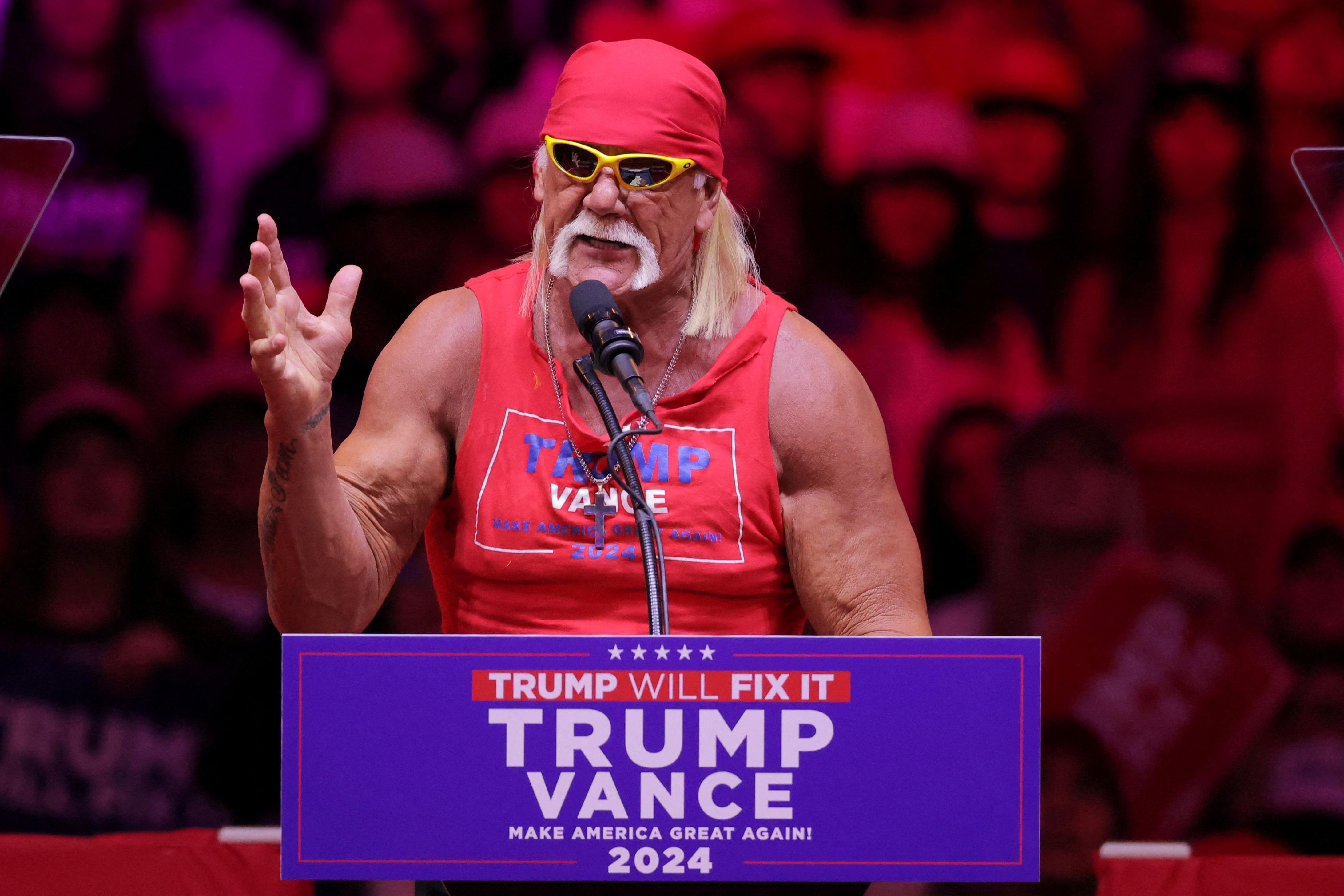 Umro Hulk Hogan, legenda američkog rvanja 2 Hulk Hogan podržao je Donald Trampa uoči predsedničkih izbora u Americi 2024. godine