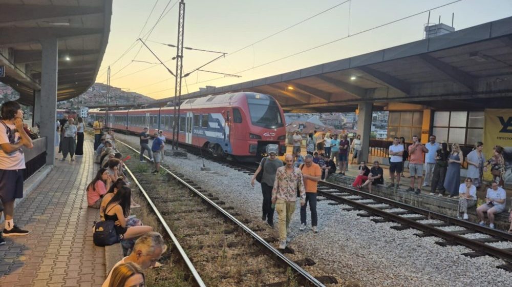 Dečaka udarila struja na železničkoj stanici Pančevački most 1