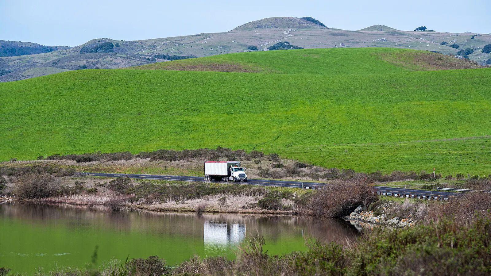 Kako mega poplave u Kaliforniji započinju u Japanu 5 vodeni rezervoar u Kaliforniji