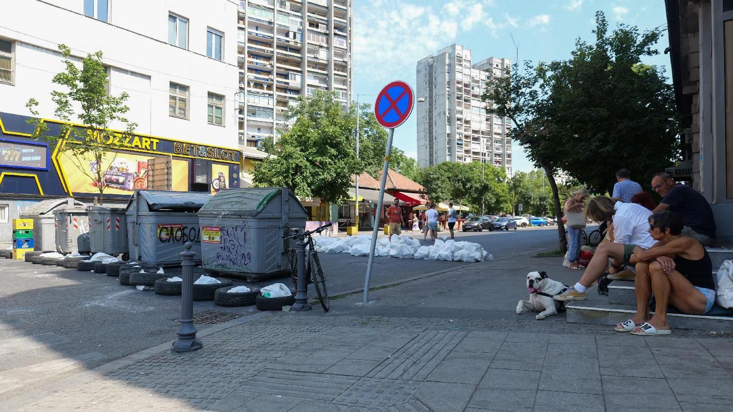 Blokada Glavne ulice u Zemunu 5. jula