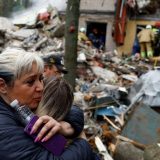 Najmanje osam mrtvih i desetine ranjenih u ruskim napadima na Kijev 6