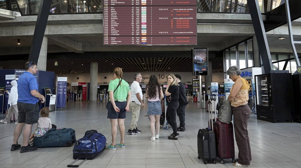 U Francuskoj više od 1.000 letova otkazano zbog štrajka kontrolora leta 1