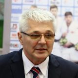 "Penzijica, službica, deblokadica": Ko je prorektor DUNP Milovan Bratić, koji je sa privatnim obezbeđenjem "učestvovao u akciji" izbacivanja studenata 8