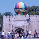 Koncert na buvljaku, nastupi na konjskim karucama, besplatne ulaznice prodavcima: Nišvil 2025. 2