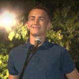 Brucos Lazar Geratović na protestu: "Otpuštate stručnjake da biste ućutkali porodice" (VIDEO) 1