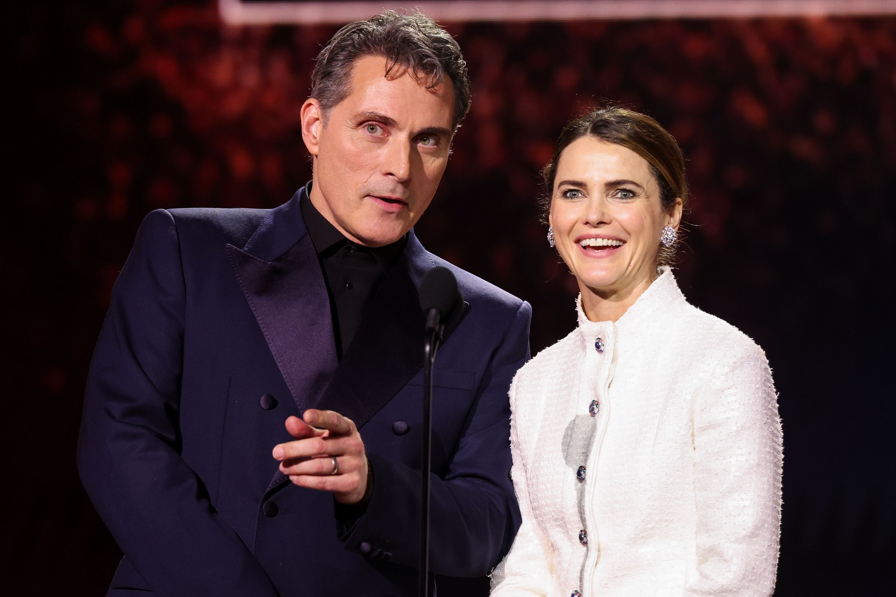 „Gordost i predrasude“: Rufus Sjuel i Freja Mavor među novim članovima glumačke postave Netflix serije 3 „Gordost i predrasude“: Rufus Sjuel i Freja Mavor među novim članovima glumačke postave Netflix serije 3