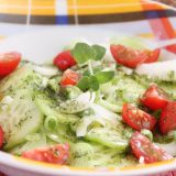 Zašto je salata od paradajza, krastavca i luka pravi saveznik zdravlja? 2