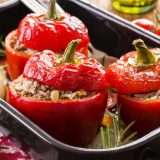 Ovako Francuzi spremaju punjene paprike: Tajna je u ovom mesu 1