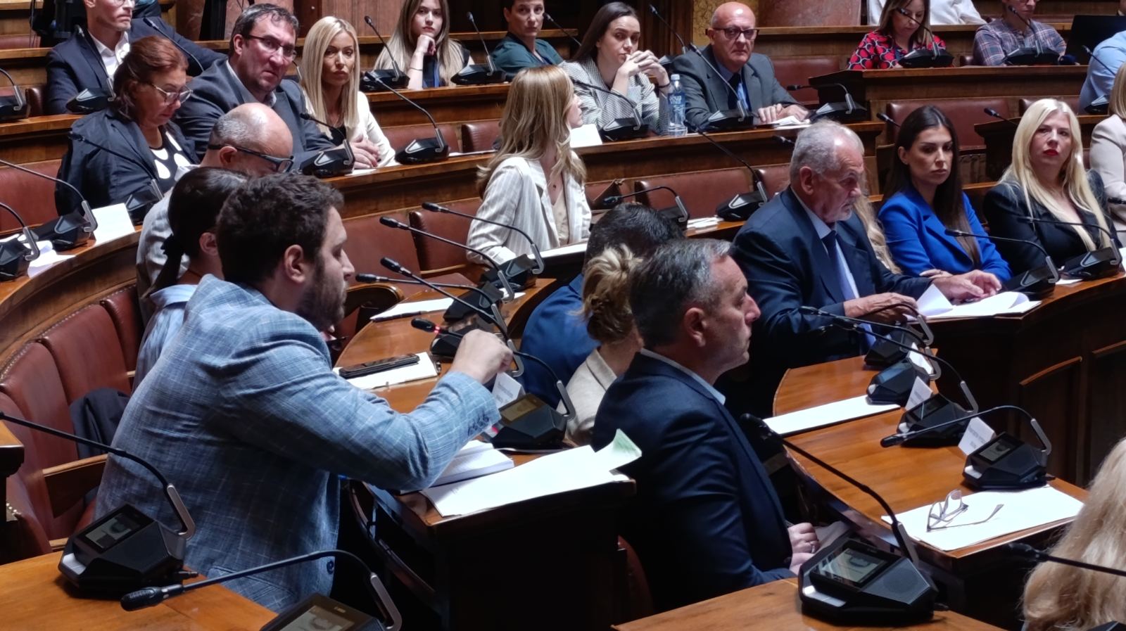 Poslanici u Skupštini razmatraju Izveštaj EK o Srbiji 3 Poslanici u Skupštini razmatraju Izveštaj EK o Srbiji 3