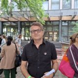Advokat Srđan Kovačević priveden tokom pretresa stana predstavnika Zborova Novog Sada 10