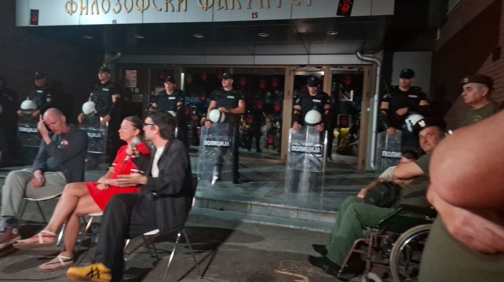 Studenti u blokadi Filozofskog fakulteta: Naš kolega u Novom Sadu uhapšen u autobusu 1