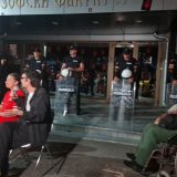 Studenti u blokadi Filozofskog fakulteta: Naš kolega u Novom Sadu uhapšen u autobusu 3